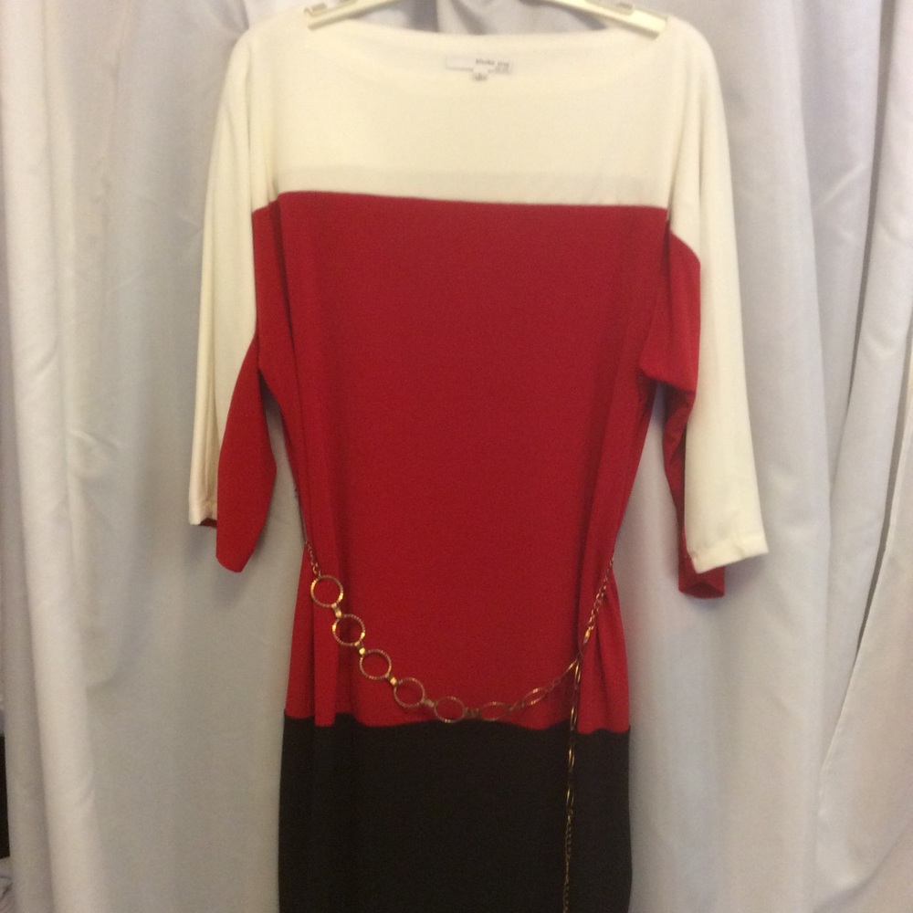 PRICE DROP!! NWOT Women’s dress.